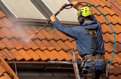 Démoussage et hydrofuge de toiture à Escout